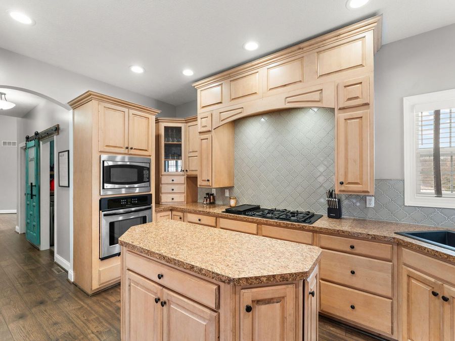 Property Image 12