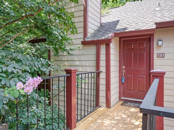 915 Wentworth Court, Johns Creek, GA 30022