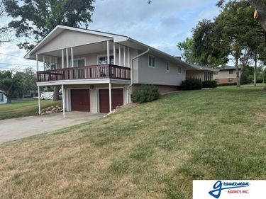 2516 M Street, Auburn, NE 68305