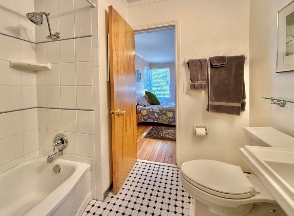 237 20th Avenue Se, Saint Petersburg, FL 33705 Photo
