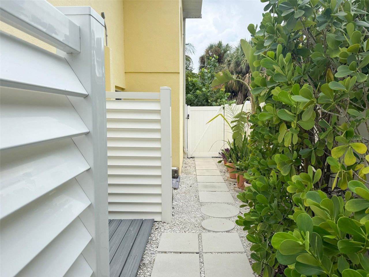 237 20th Avenue Se, Saint Petersburg, FL 33705 Photo