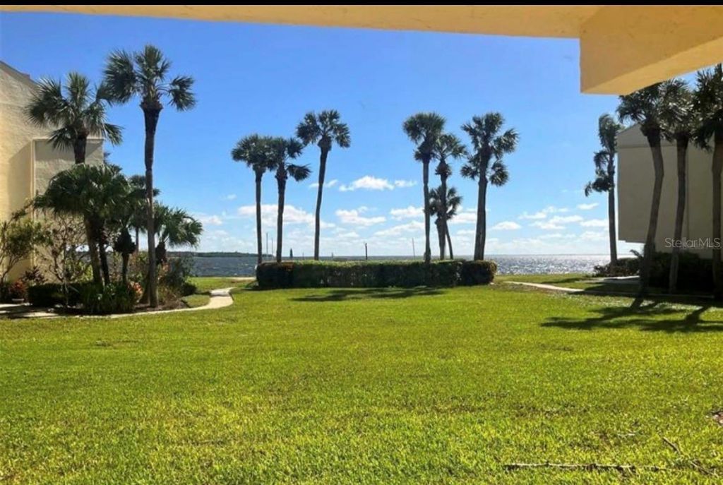 237 20th Avenue Se, Saint Petersburg, FL 33705 Photo