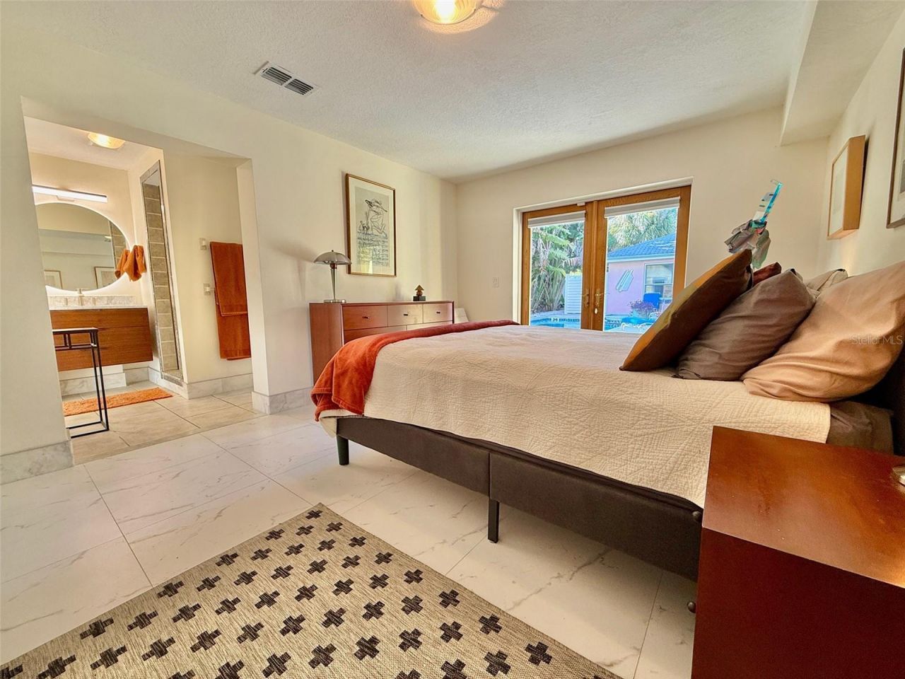 237 20th Avenue Se, Saint Petersburg, FL 33705 Photo