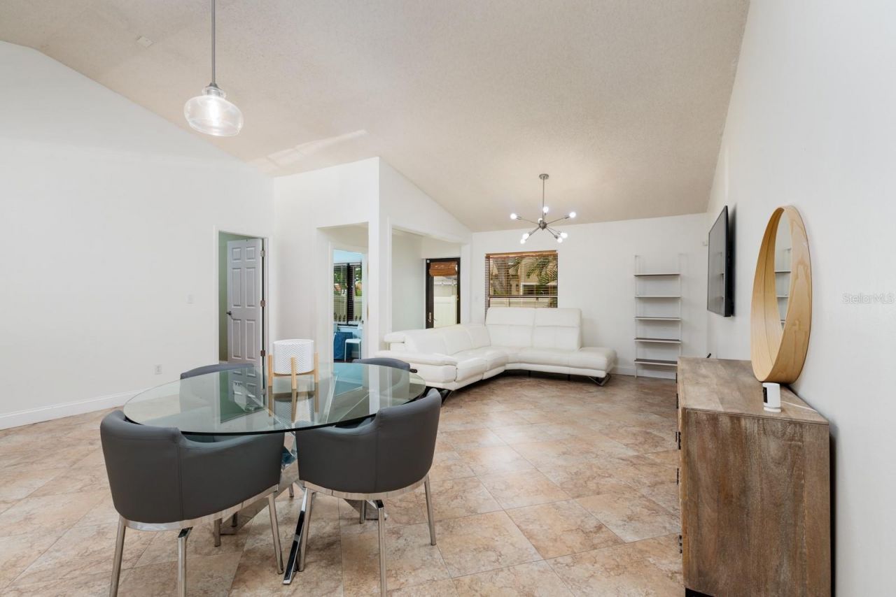 4787 Palermo Court Ne, Unit 4787, Saint Petersburg, FL 33703 Photo