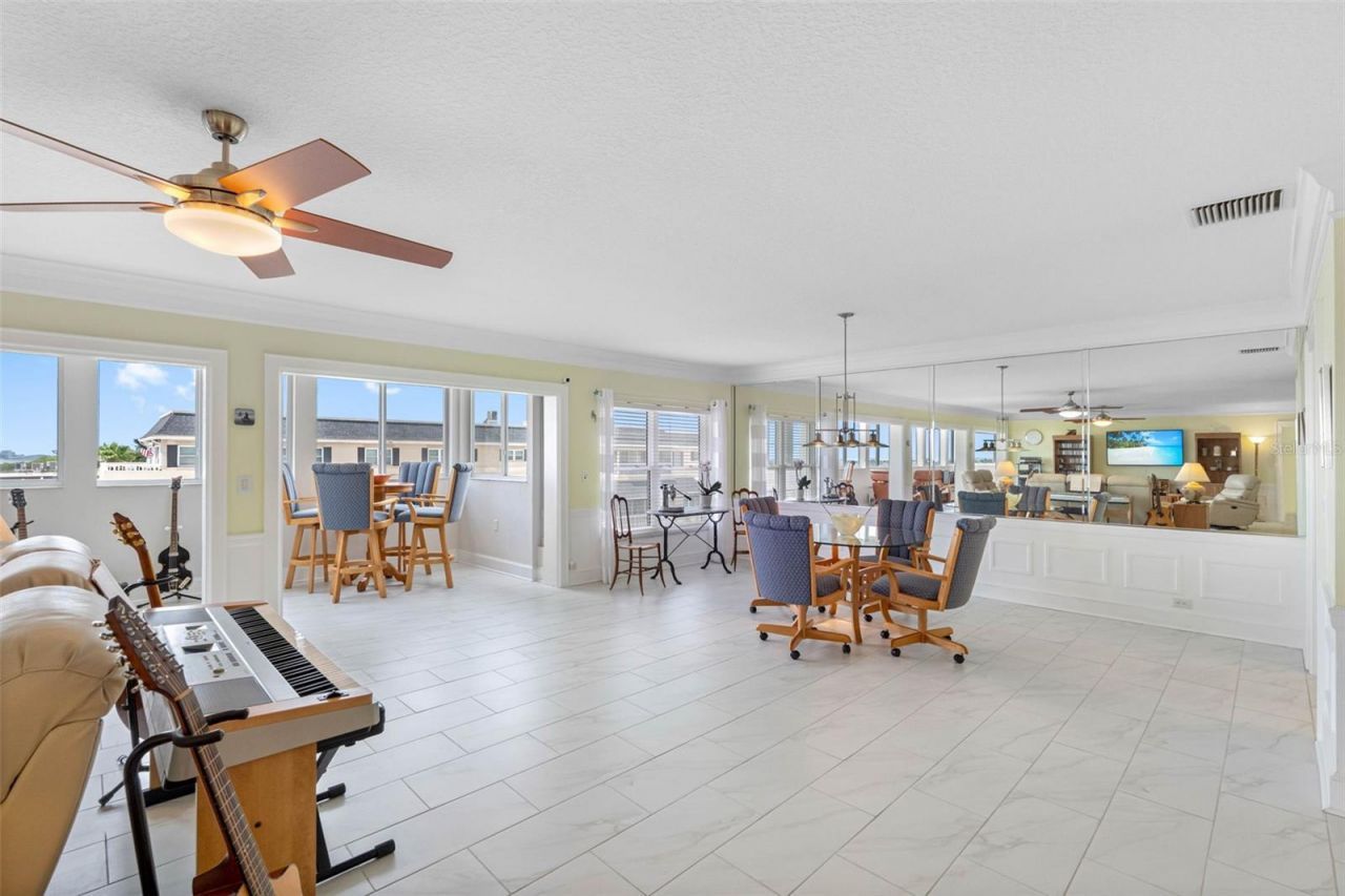 139 Bluff View Drive, Unit 407, Belleair Bluffs, FL 33770 Photo