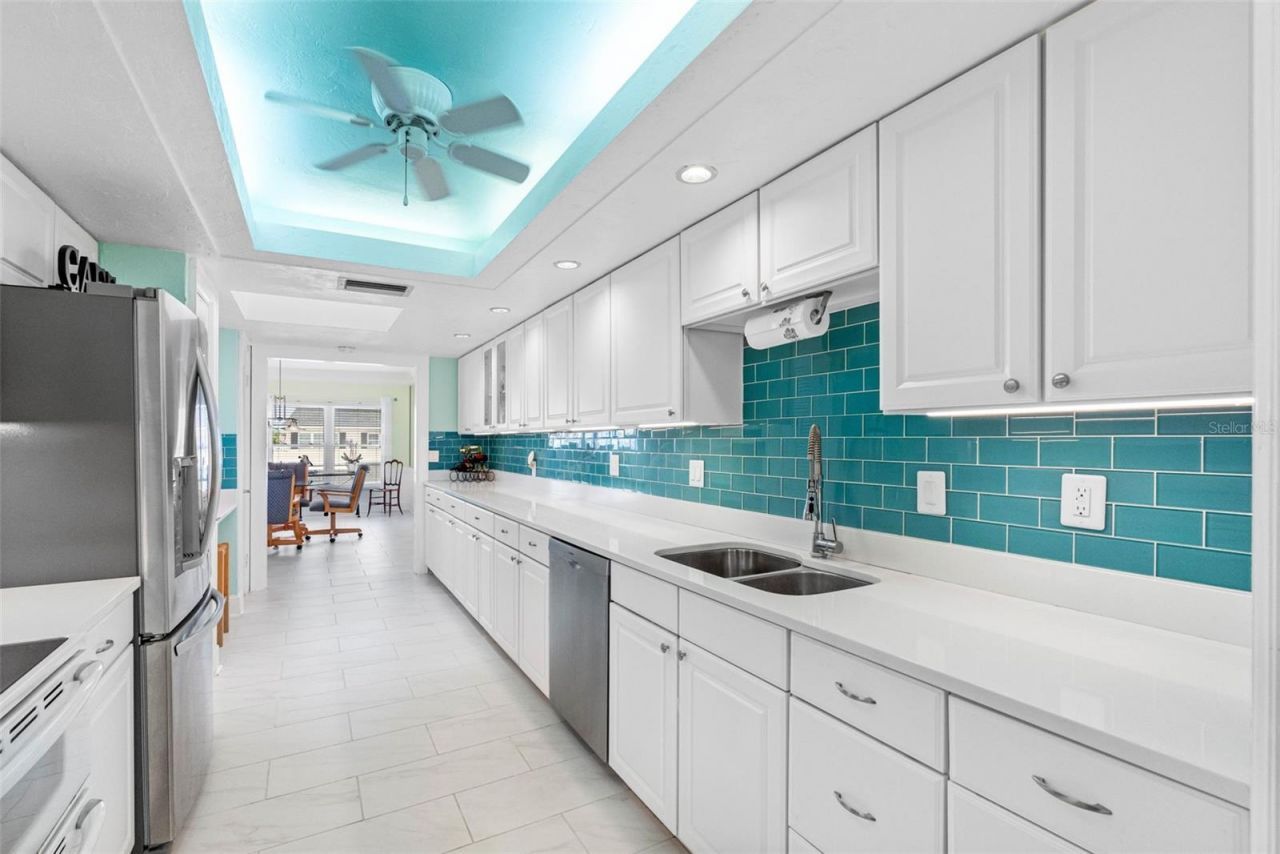 139 Bluff View Drive, Unit 407, Belleair Bluffs, FL 33770 Photo