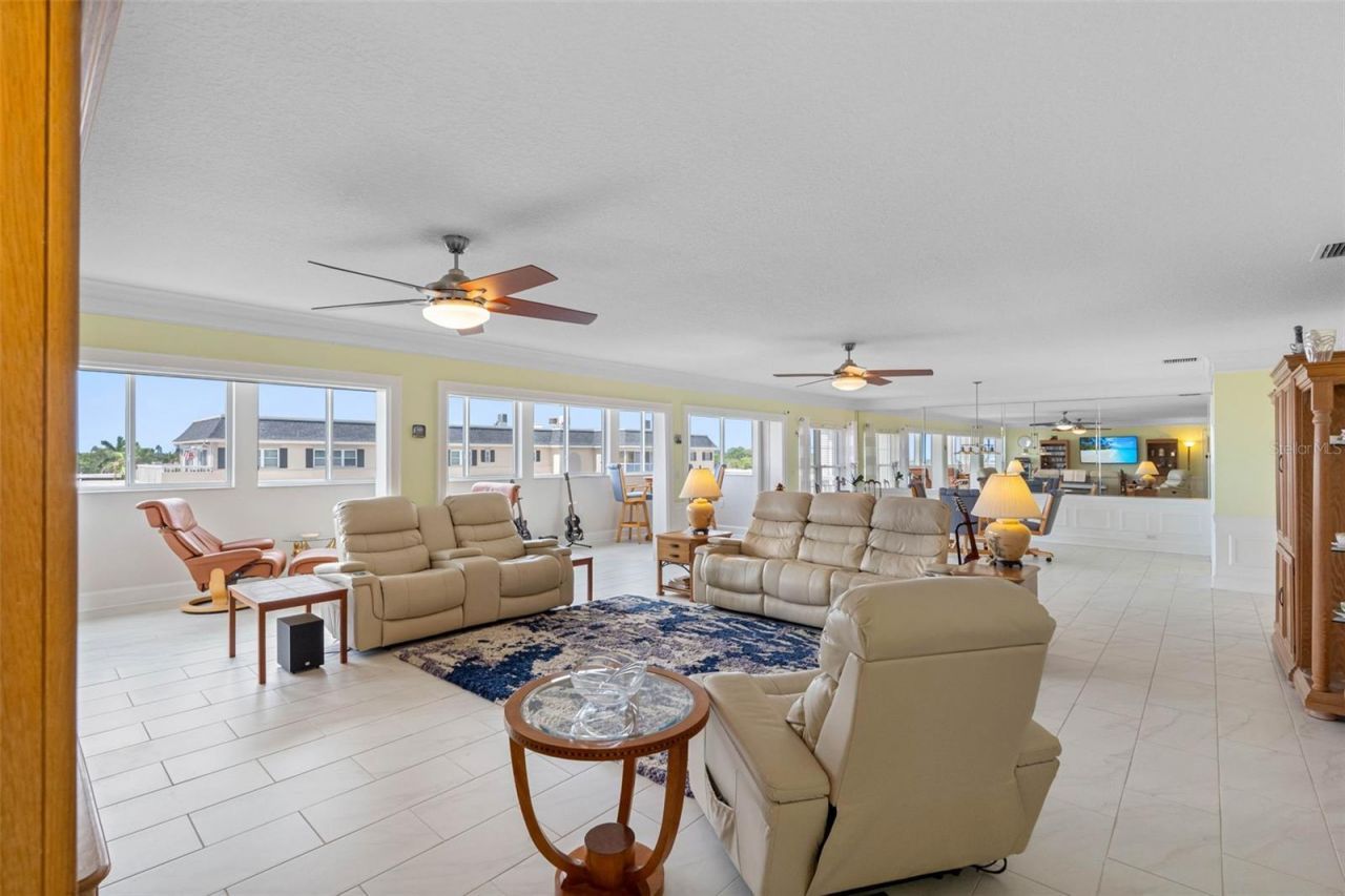 139 Bluff View Drive, Unit 407, Belleair Bluffs, FL 33770 Photo
