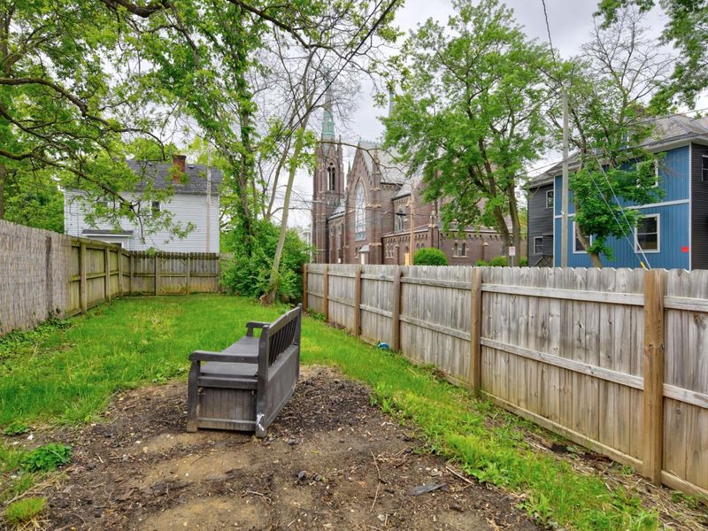 683-685 S Champion Avenue , Columbus, OH 43205 Photo 18