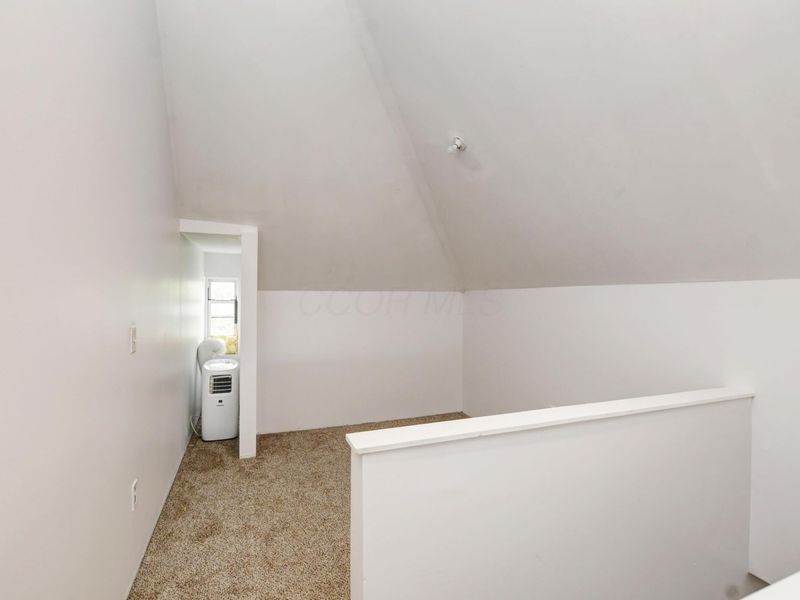 683-685 S Champion Avenue , Columbus, OH 43205 Photo 32