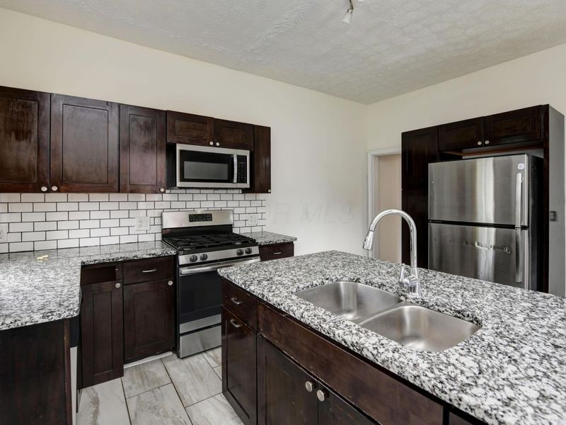 683-685 S Champion Avenue , Columbus, OH 43205 Photo 38