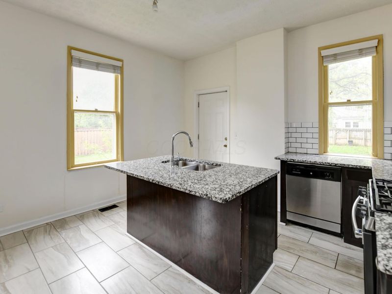 683-685 S Champion Avenue , Columbus, OH 43205 Photo 41