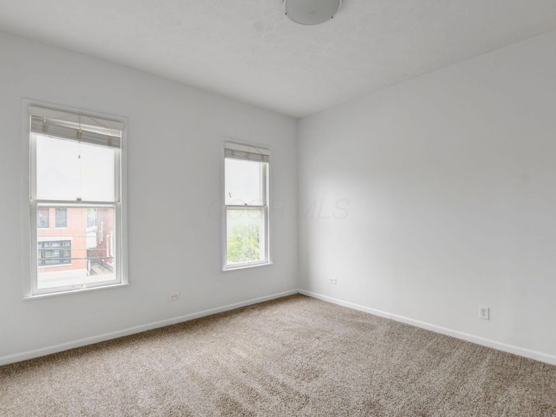 683-685 S Champion Avenue , Columbus, OH 43205 Photo 48