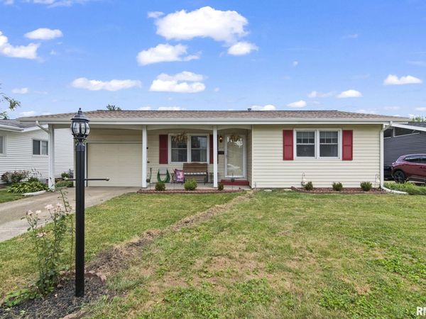 1828 N WOLFE Street, Springfield, IL 62702