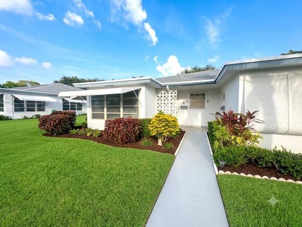 1202 S DRIVE Circle, Unit A, Delray Beach, FL 33445