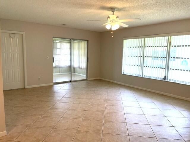 1202 S Drive Circle, Unit A, Delray Beach, FL 33445 Photo