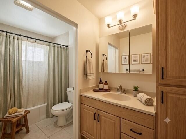 1202 S Drive Circle, Unit A, Delray Beach, FL 33445 Photo