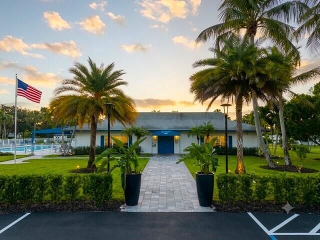 1202 S Drive Circle, Unit A, Delray Beach, FL 33445 Photo