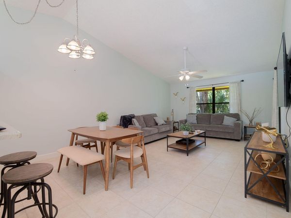 13095 Belhaven Court, Unit 11, Wellington, FL 33414