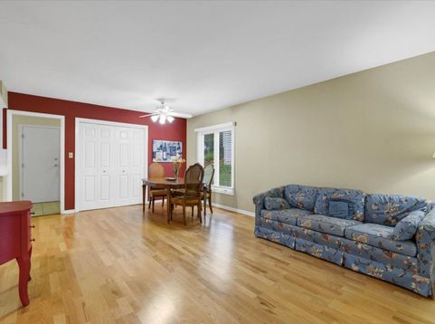 Main Photo