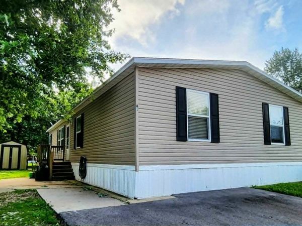 81 Apple Lane , Bourbonnais, IL 60914