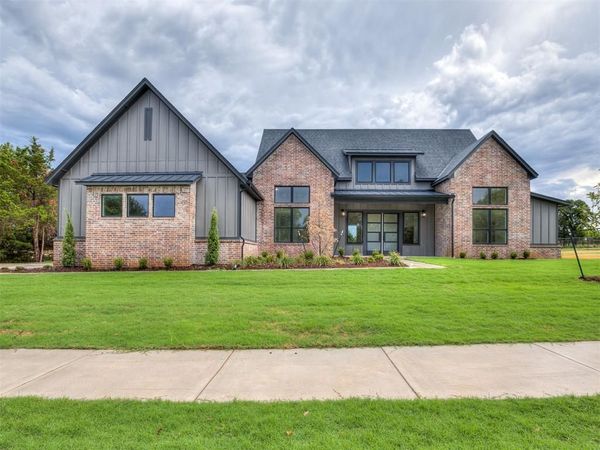 14117 North Ridge Drive, Choctaw, OK 73020