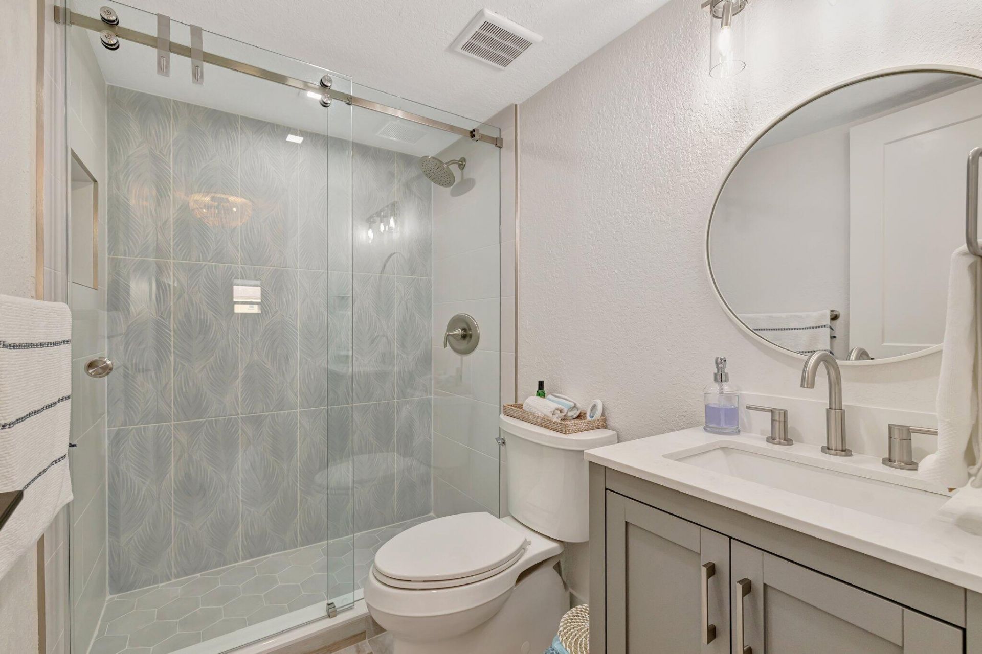 7420 S Ocean Drive, Unit 215, Jensen Beach, FL 34957 Photo