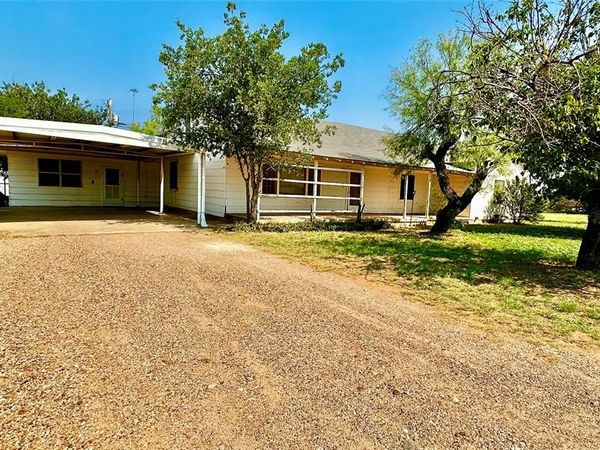 1117-1121 S Washington, Aspermont, TX 79502