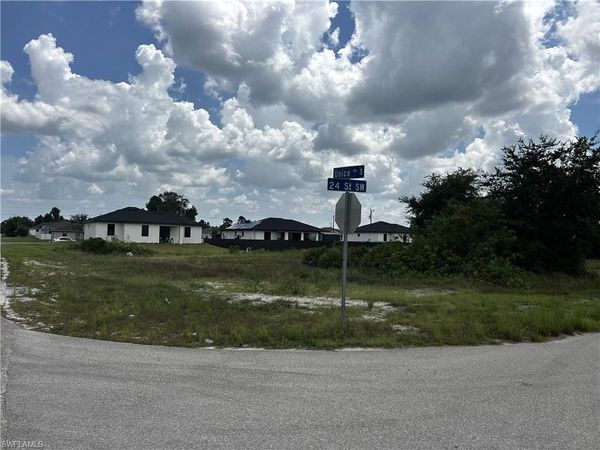 3601 24th ST SW, LEHIGH ACRES, FL 33976