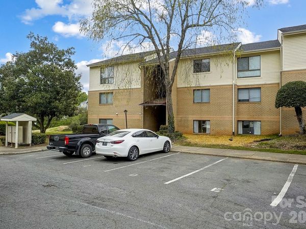 4816 Spring Lake Road , Charlotte, NC 28212