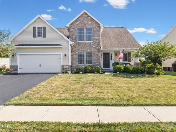 25149 Fox Hunt Drive, Perrysburg, OH 43551