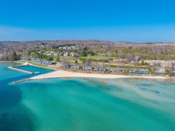 758 Waypoint Circle, Suttons Bay, MI 49682