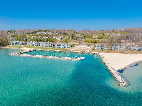 760 Waypoint Circle, Suttons Bay, MI 49682