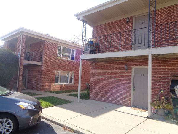 1340 N main Street , Unit E1, Wheaton, IL 60187