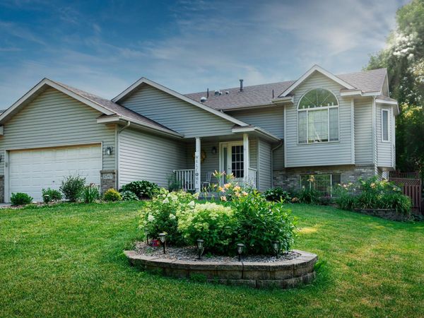 2543 Cypress Street, Maplewood, MN 55109