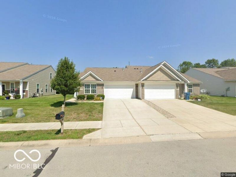 11722 Whisperwood Way, Unit 39A, Fishers, IN 46037 Main Photo