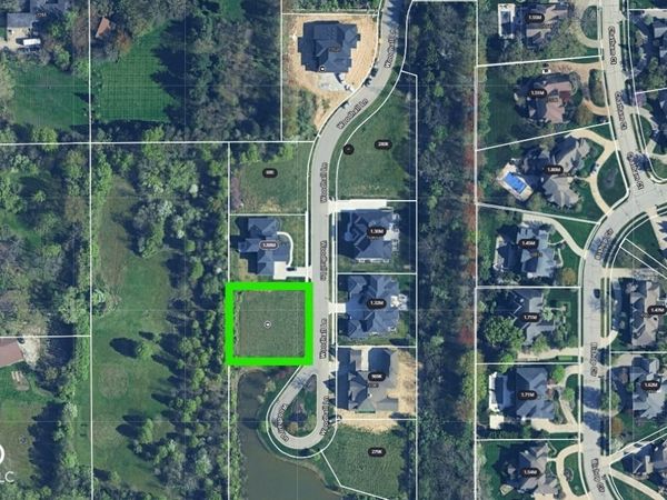 10450 Woodhall, Carmel, IN 46032