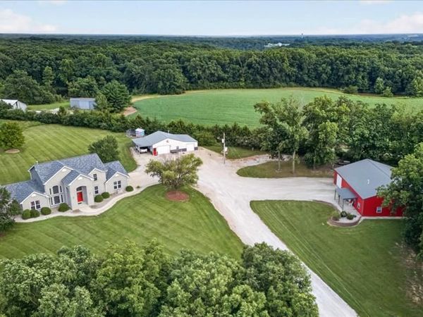 396 Bunker Hill Road , Silex, MO 63377