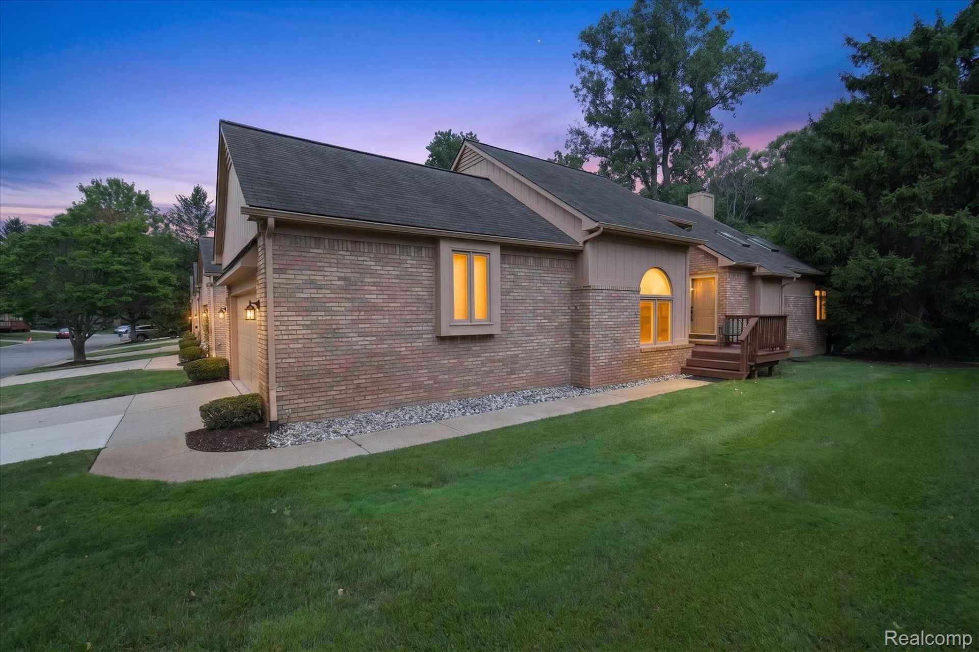 21660 River Ridge Trail, Farmington Hills, Mi 48335 Main Photo