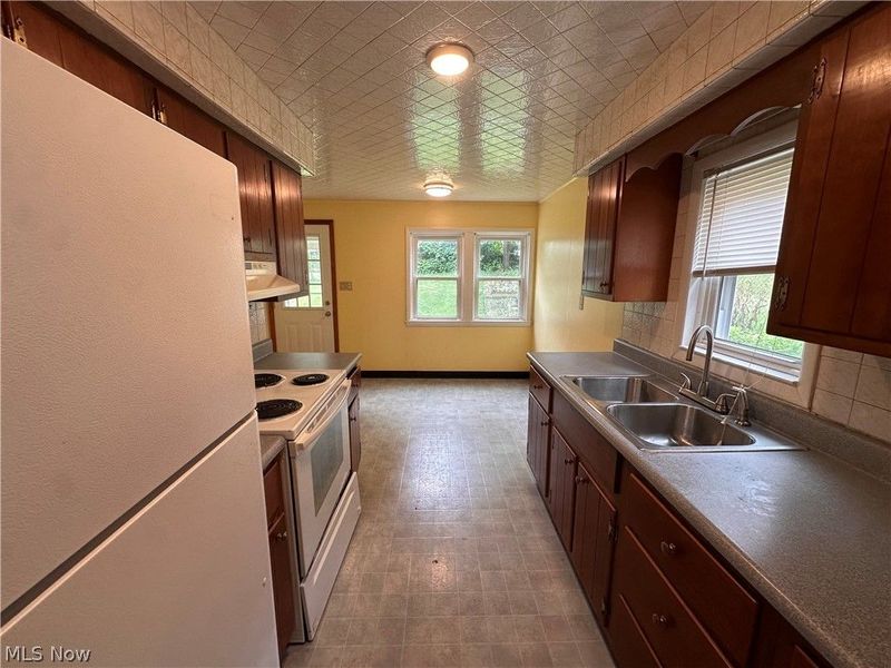 2636 Hollywood Boulevard , Steubenville, OH 43952 Photo 11