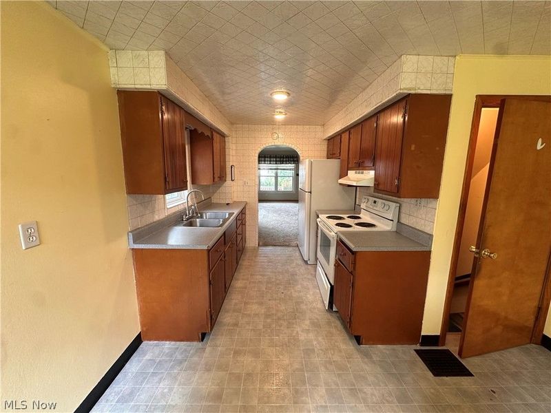 2636 Hollywood Boulevard , Steubenville, OH 43952 Photo 12