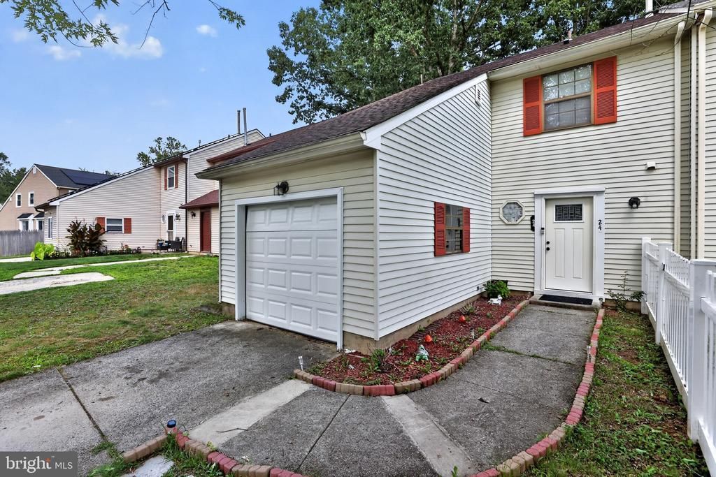 24 Hyacinth Lane, Sicklerville, NJ 08081 Main Photo