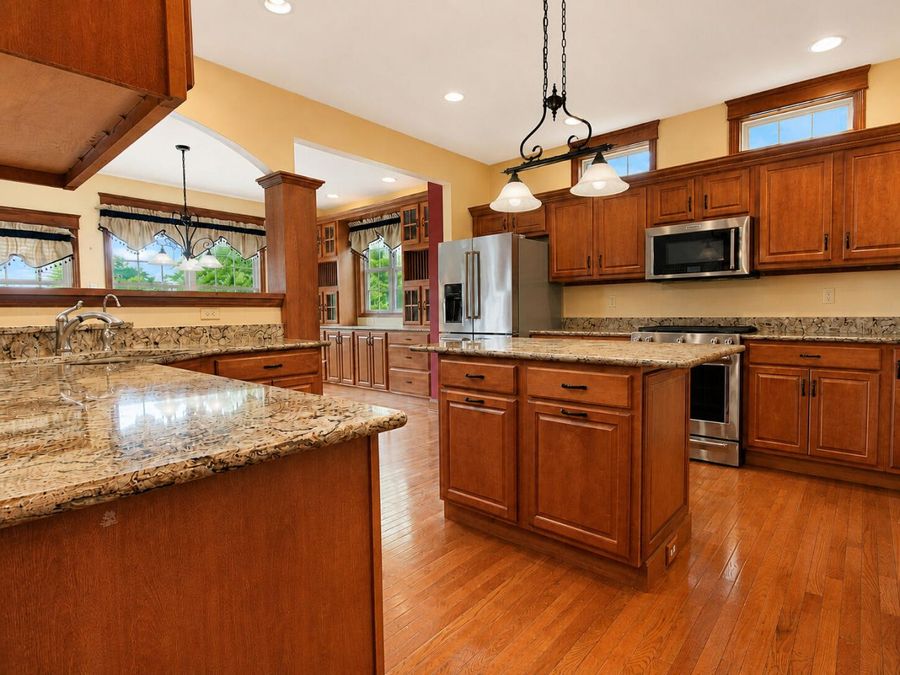 Property Image 4