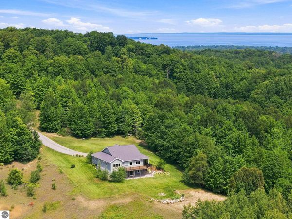 7684 Gerber Drive N, Northport, MI 49670