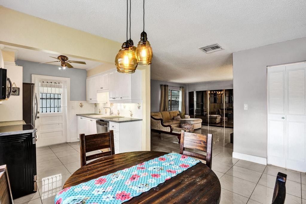 2240 Johnson Street, Unit 212, Hollywood, FL 33020 Photo