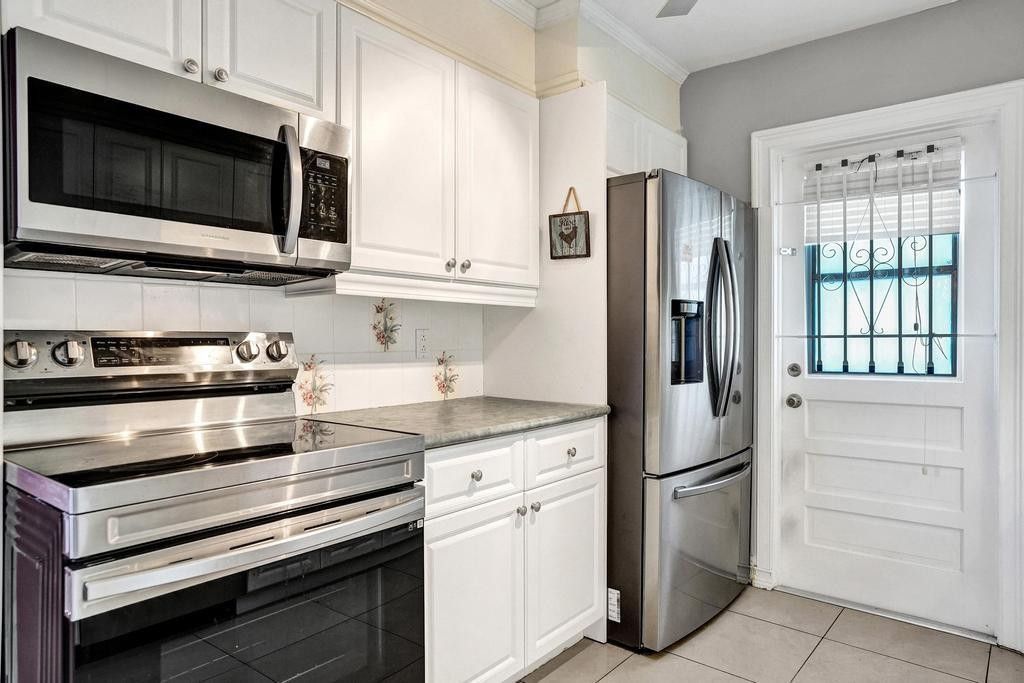 2240 Johnson Street, Unit 212, Hollywood, FL 33020 Photo