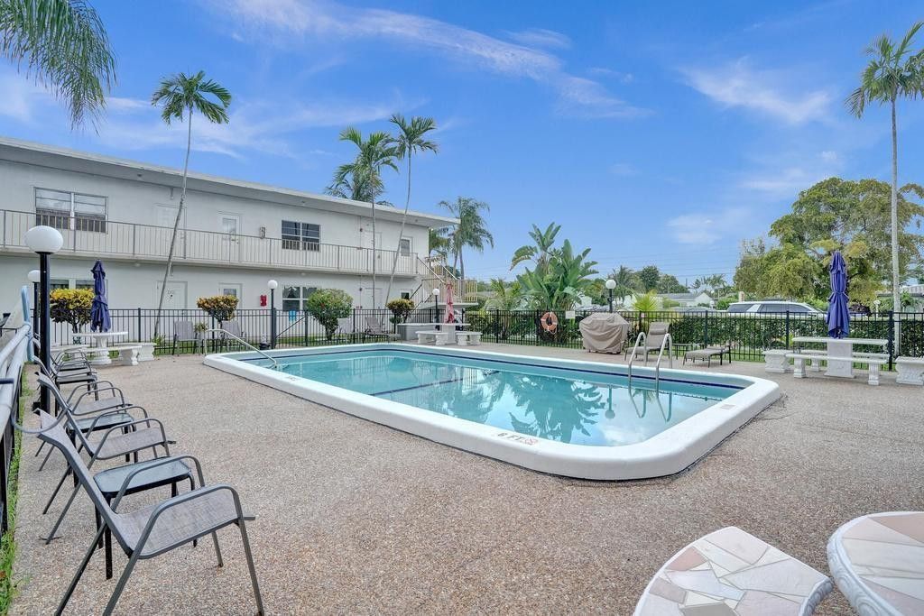 2240 Johnson Street, Unit 212, Hollywood, FL 33020 Photo