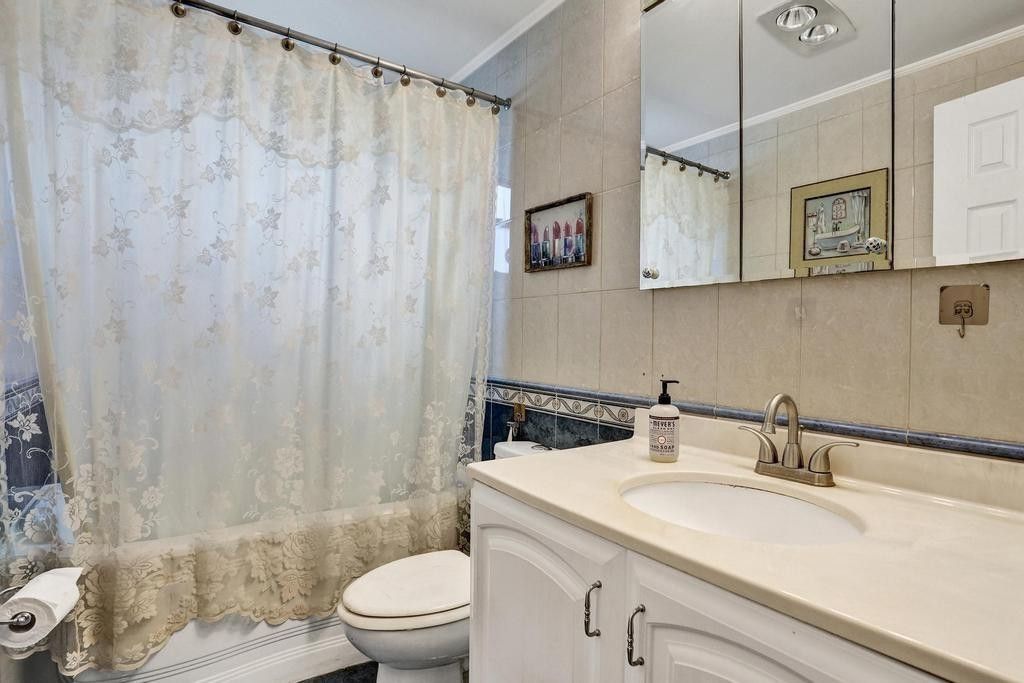 2240 Johnson Street, Unit 212, Hollywood, FL 33020 Photo