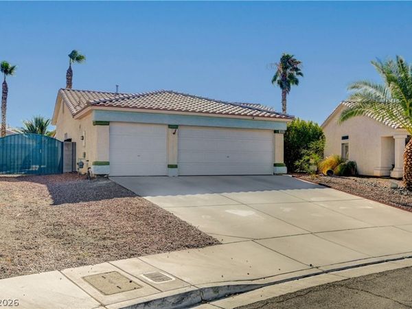 5225 Clinging Vine Street , North Las Vegas, NV 89031