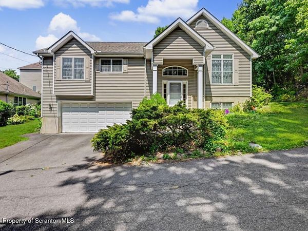923 Meade Street, Dunmore, PA 18512