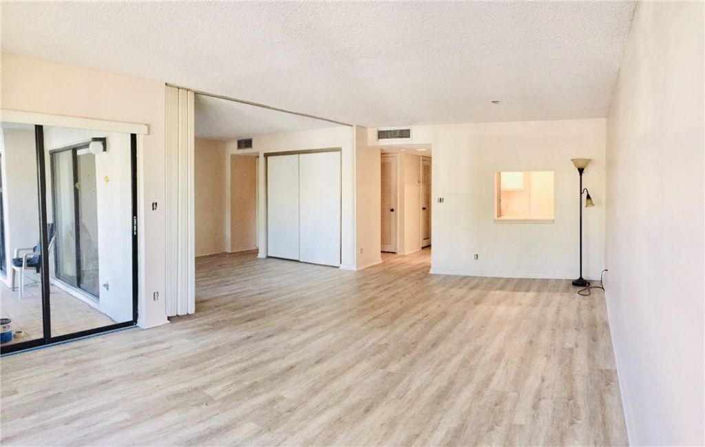 2316 S Cypress Bend Drive, Unit 220, Pompano Beach, FL 33069 Photo